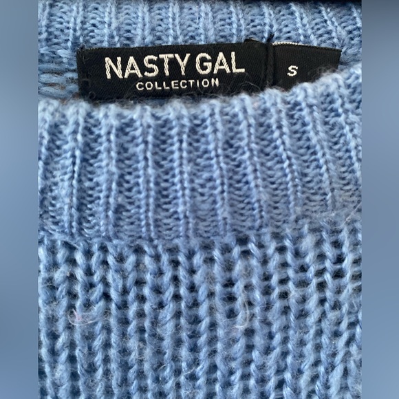 Nasty Gal Light Blue Fuzzy Knit Crew Neck Drop Shoulder Oversized Sweater - Picture 2 of 8